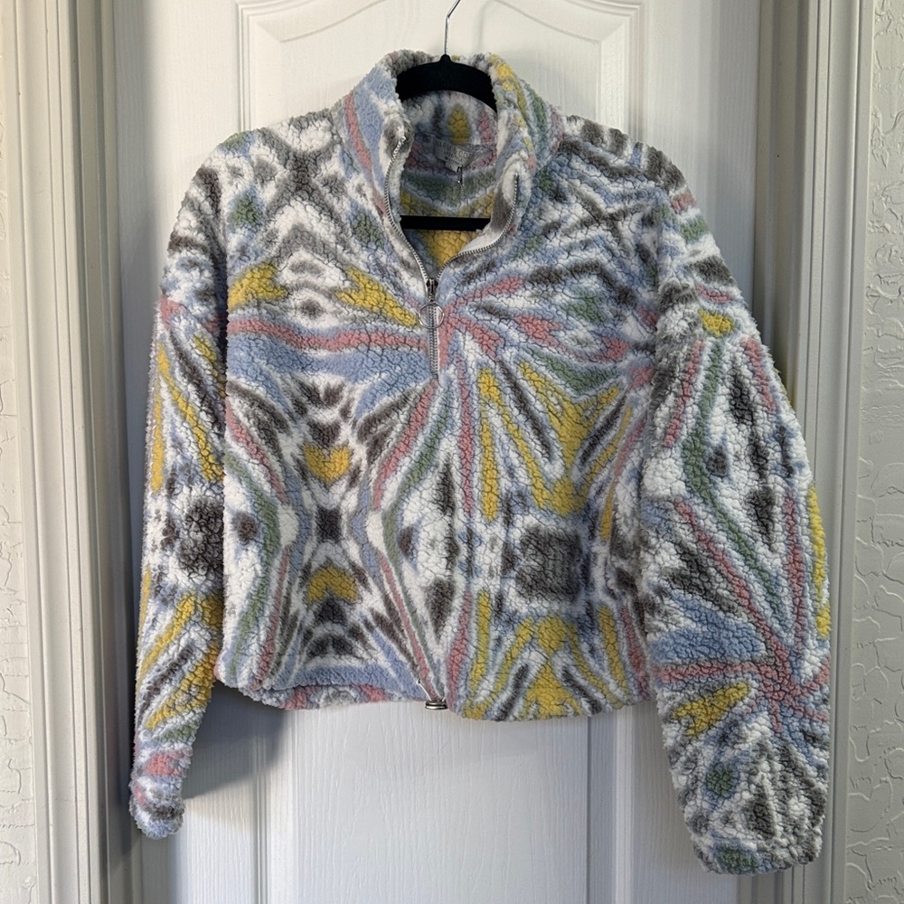 NWT Warm&Cozy Lifestyle by Poor Patterned Zip Pullover Size L-